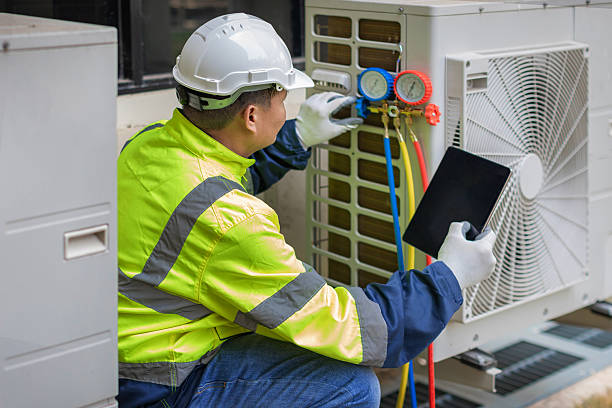 Professional Hvac technician working in Bay City, OR